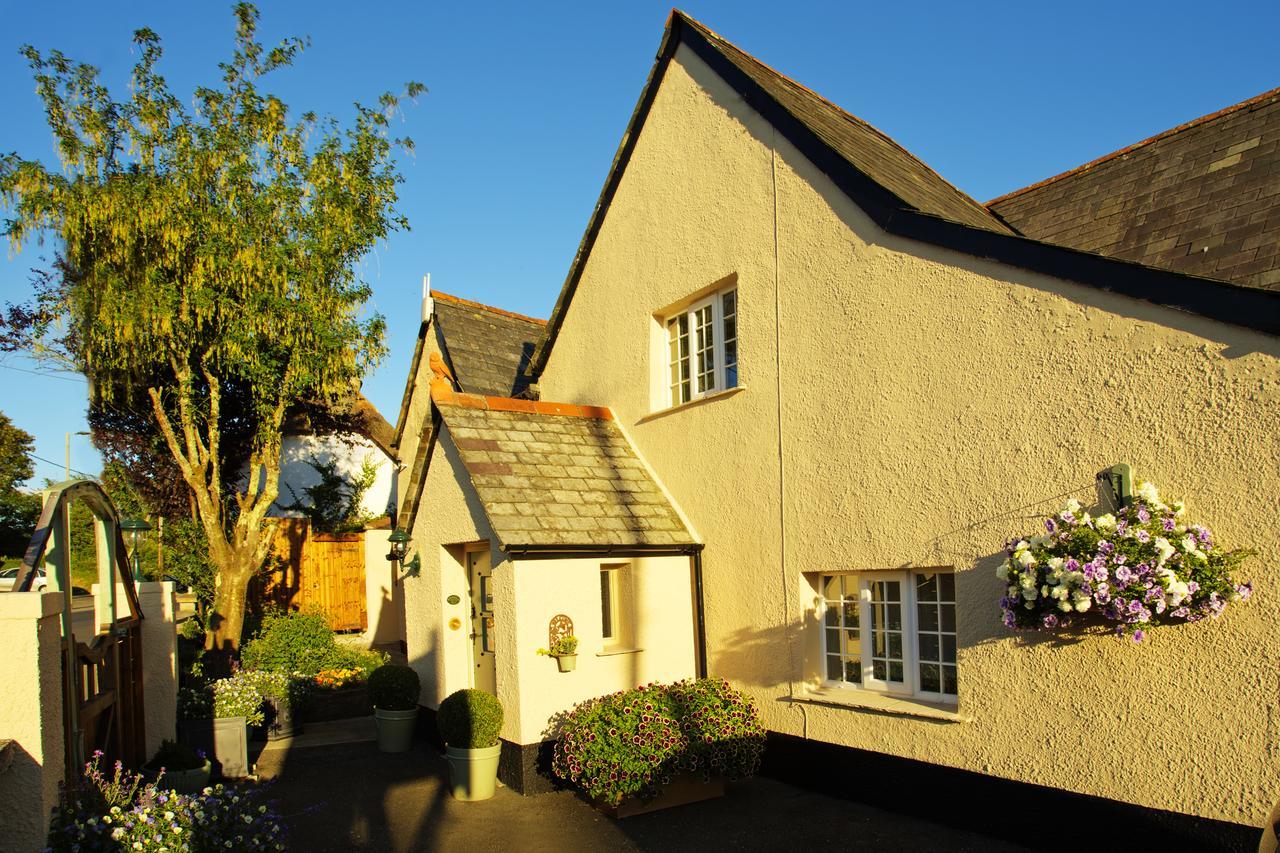 Tinhay Mill Lifton Exterior foto